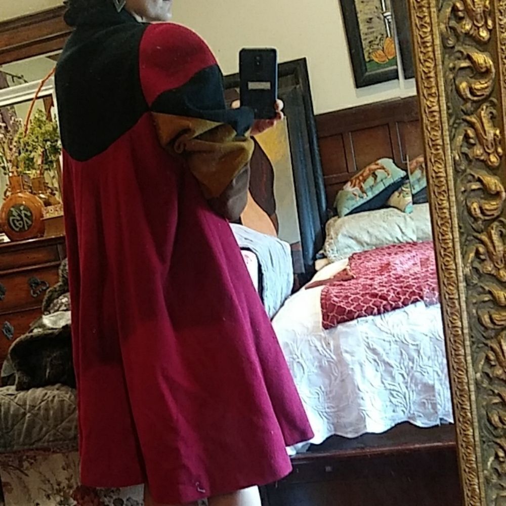 Coat    - Picture 6 of 8